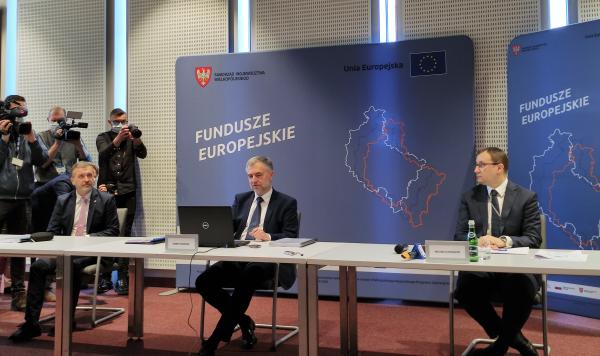 Marszałek wysłał do Brukseli projekt programu unijnego na lata 2021-2027 - kliknij aby powiększyć