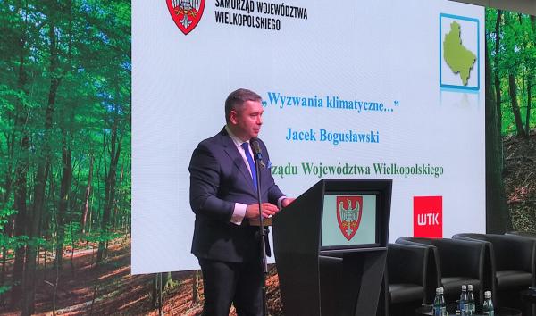 Przemawia Jacek Bogusławski Członek ZWW- kliknij aby powiększyć