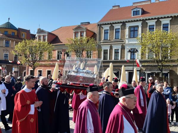 Gnieźnieńskie uroczystości ku czci Świętego Wojciecha - kliknij aby powiększyć