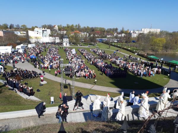 Gnieźnieńskie uroczystości ku czci Świętego Wojciecha - kliknij aby powiększyć