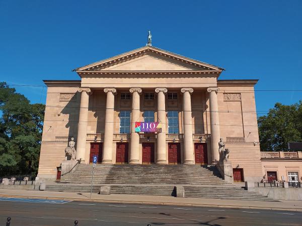 Teatr Wielki im. Stanisława Moniuszki w Poznaniu i Muzeum Pierwszych Piastów na Lednicy to dwie ważne instytucje kultury Samorządu Województwa Wielkopolskiego w których obecnie trwają modernizacje i remonty. Ich koszt to ponad 66 milionów złotych!- kliknij aby powiększyć