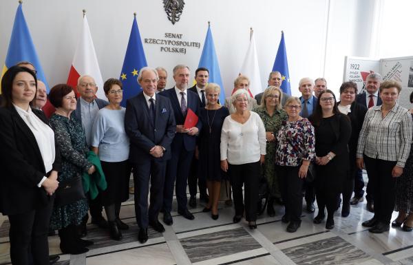 Wystawa Związek Polaków w Niemczech: ludzie-idee-pamięć w Senacie RP- kliknij aby powiększyć