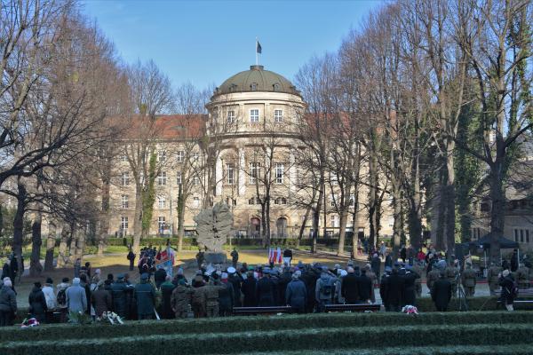 Wielkopolskie obchody 83. rocznicy Pierwszej Masowej Zsyłki Polaków na Sybir- kliknij aby powiększyć