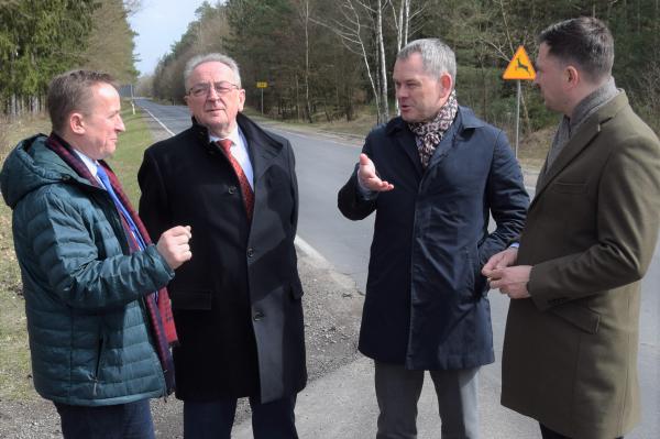 Wojciech Jankowiak Wicemarszałek Województwa Wielkopolskiego odwiedził powiat złotowski.- kliknij aby powiększyć