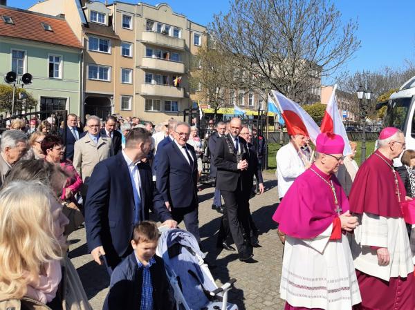 Gnieźnieńskie uroczystości odpustowe ku czci św. Wojciecha- kliknij aby powiększyć