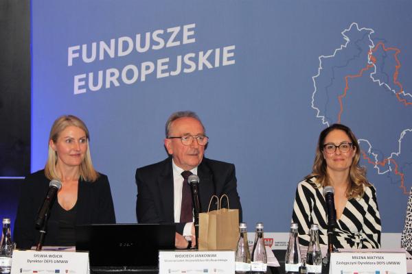 O funduszach unijnych z EFS w nowej perspektywie- kliknij aby powiększyć