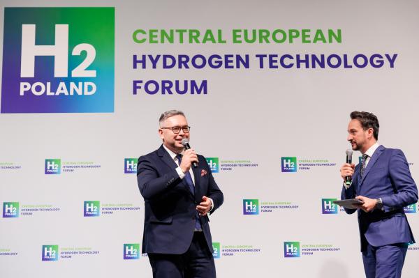 Środkowoeuropejskie Forum Technologii Wodorowych H2Poland to wydarzenie poświęcone rozwojowi technologii wodorowych w Polsce i w Europie Środkowo-Wschodniej.- kliknij aby powiększyć