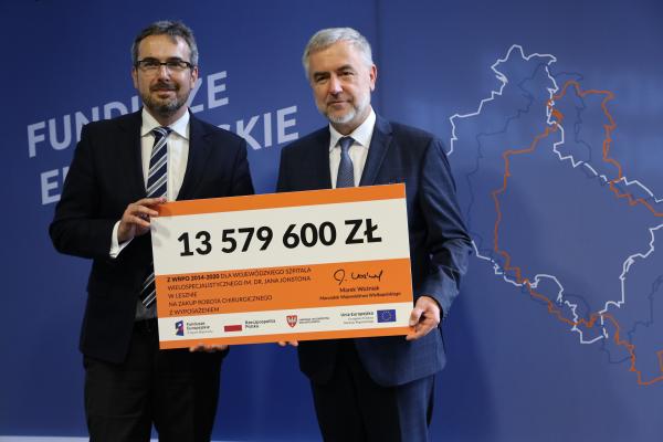 Kolejne wsparcie dla wielkopolskich lecznic od Marszałka. Łącznie już 670 unijnych milionów dla szpitali - kliknij aby powiększyć