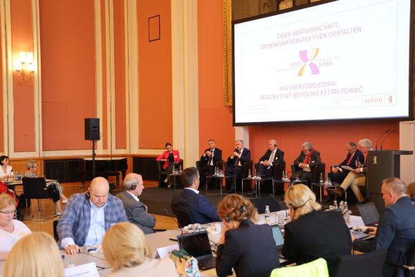 Wielkopolska przejęła przewodnictwo w inicjatywie Partnerstwo Odry- kliknij aby powiększyć
