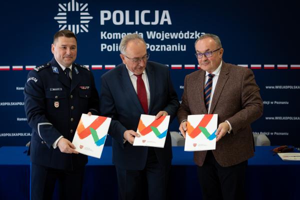 Podpisanie umowy na realizację projektu w ramach Funduszy Europejskich dla Wielkopolski 2021-2027- kliknij aby powiększyć