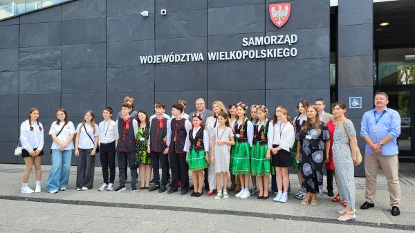 Dzieci z Mołdawii przyjechały do Wielkopolski- kliknij aby powiększyć