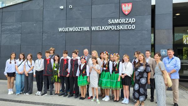 Dzieci z Mołdawii przyjechały do Wielkopolski- kliknij aby powiększyć