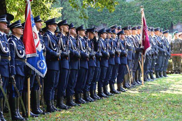 Uroczystości przy Pomniku Ofiar Katynia i Sybiru- kliknij aby powiększyć