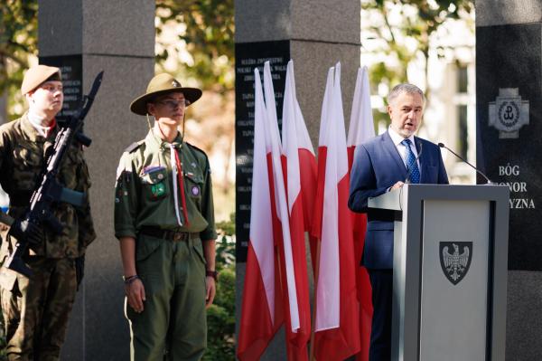 Uroczystość 85. rocznicy powstania Polskiego Państwa Podziemnego- kliknij aby powiększyć