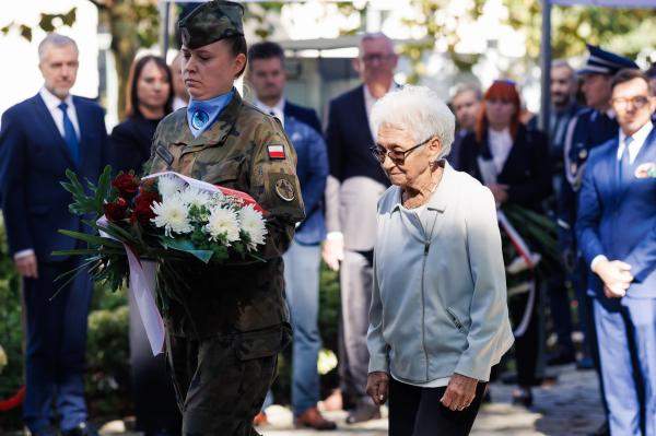 Uroczystość 85. rocznicy powstania Polskiego Państwa Podziemnego- kliknij aby powiększyć