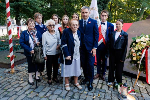 Uroczystość 85. rocznicy powstania Polskiego Państwa Podziemnego- kliknij aby powiększyć