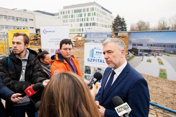 Uroczystość wmurowania kamienia węgielnego pod budowę Centrum Medycyny Ratunkowej - kliknij aby powiększyć