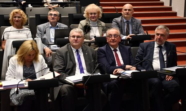 Miniona Sesja Sejmiku Województwa Wielkopolskiego odbyła się w poniedziałek 28 kwietnia - kliknij aby powiększyć