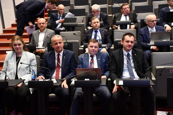 Miniona Sesja Sejmiku Województwa Wielkopolskiego odbyła się w poniedziałek 28 kwietnia- kliknij aby powiększyć