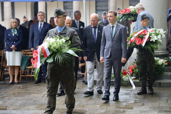 Marek Woźniak, Marszałek Województwa Wielkopolskiego wziął udział w obchodach Narodowego Dnia Pamięci o Polakach - Ofiarach Ludobójstwa dokonanego przez OUN i UPA na ziemiach wschodnich II Rzeczypospolitej Polskiej.- kliknij aby powiększyć