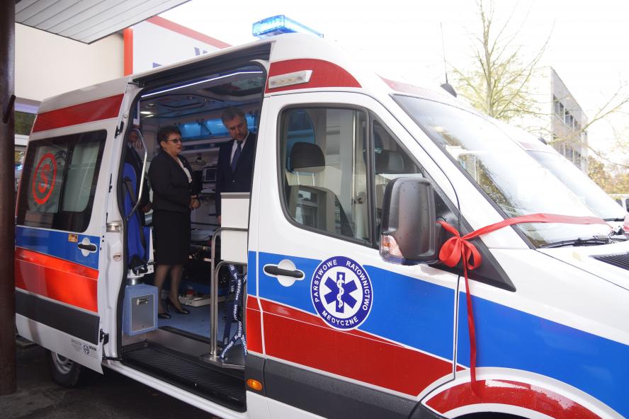 Nowe ambulanse we flocie konińskiego pogotowia ratunkowego  - zobacz więcej