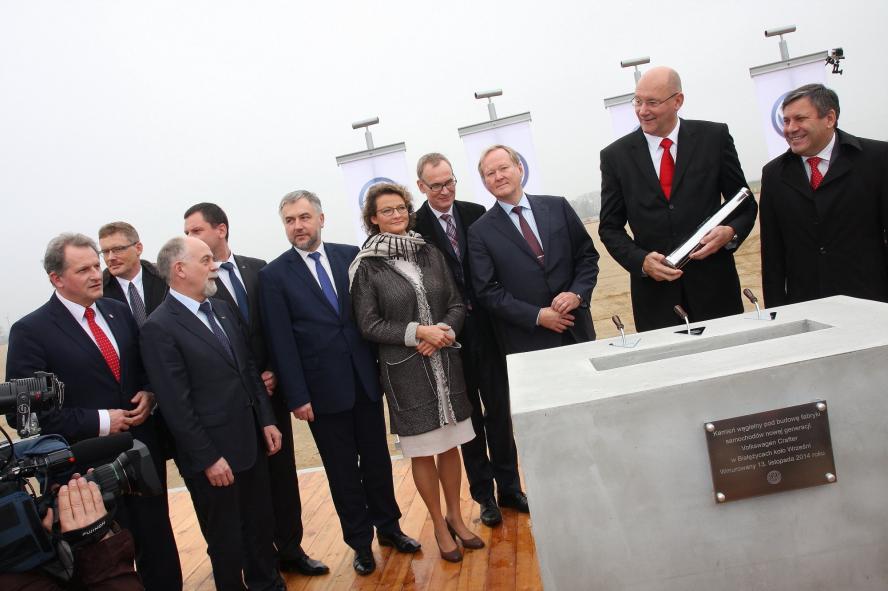 Kamień węgielny pod budowę fabryki VW we Wrześni. Powstanie ponad 2 tys. miejsc pracy - zobacz więcej