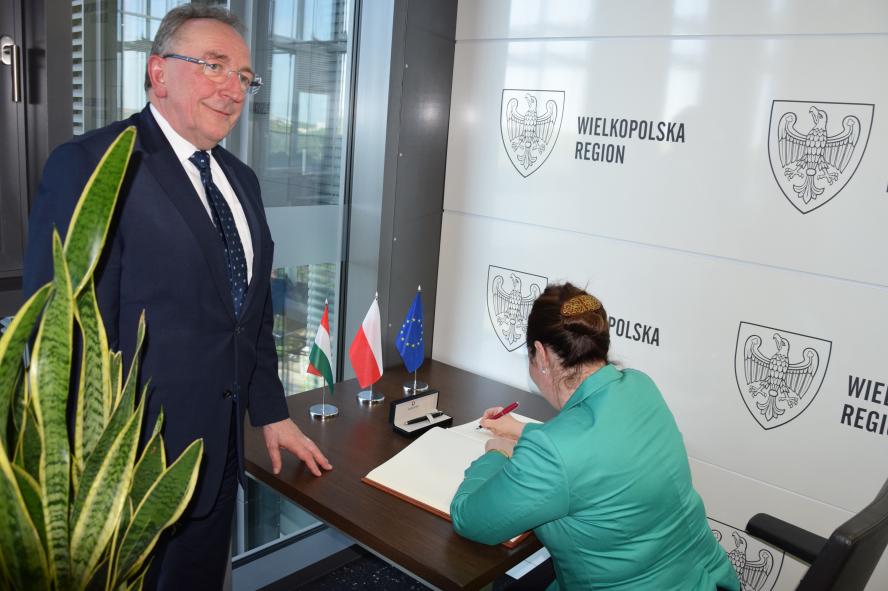 Spotkanie Ambasador Węgier z Wicemarszałkiem Województwa Wielkopolskiego - zobacz więcej