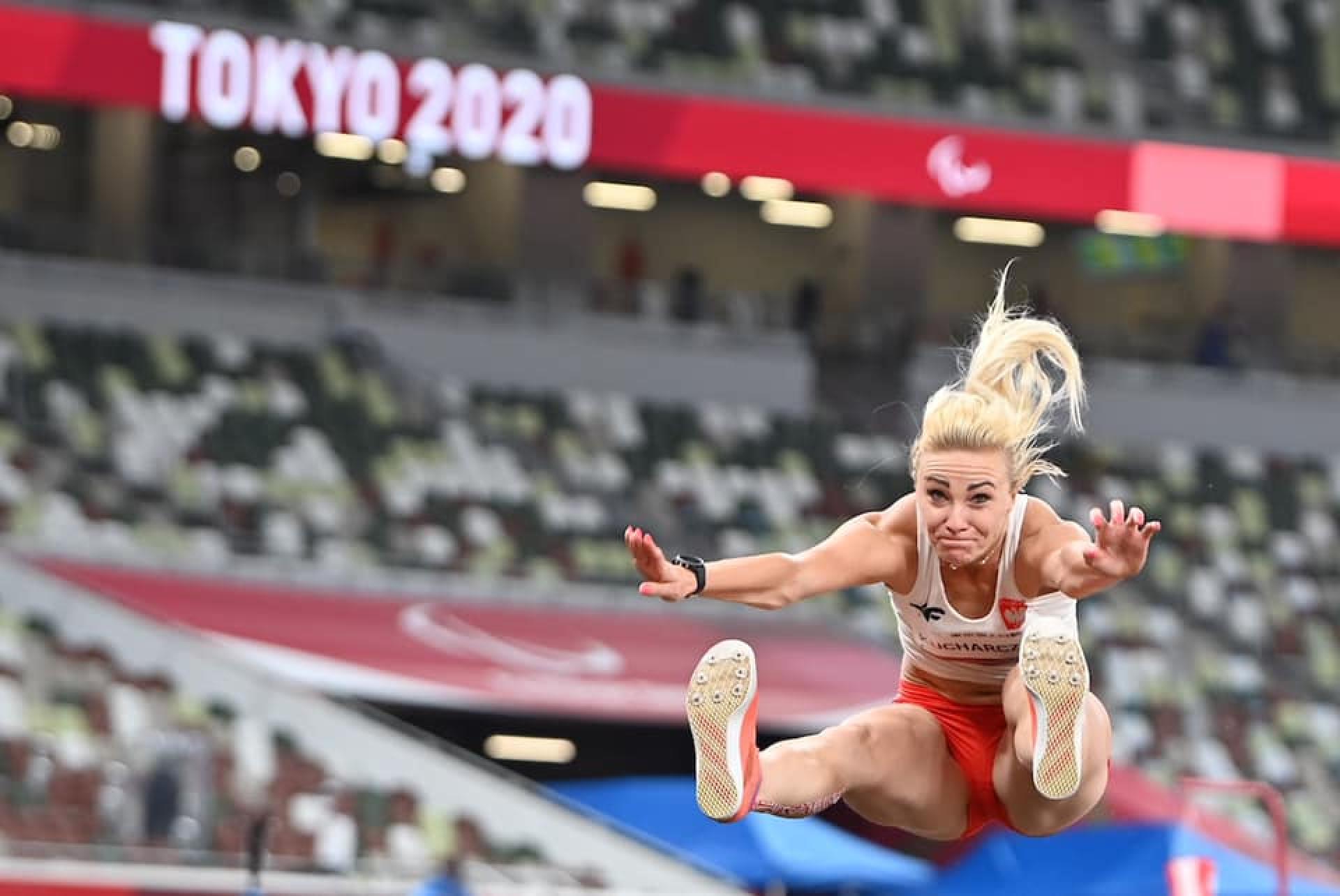 Z Rawicza do Tokio pojechała po złoto. Karolina Kucharczyk z nowym rekordem paraolimpijskim!  - zobacz więcej