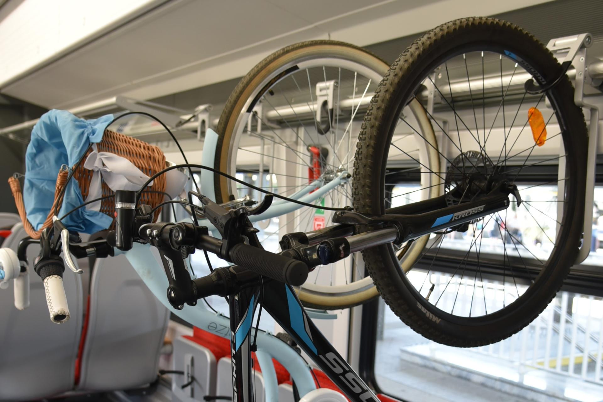 Bezpłatny przewóz rowerów w pociągach regionalnych (3-5 czerwca) - zobacz więcej