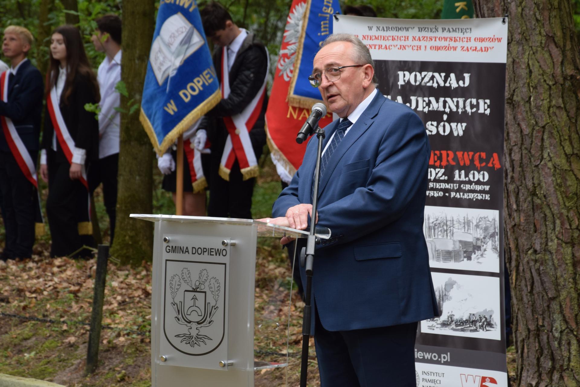 Pamięci Ofiar Lasów Zakrzewsko-Palędzkich - zobacz więcej