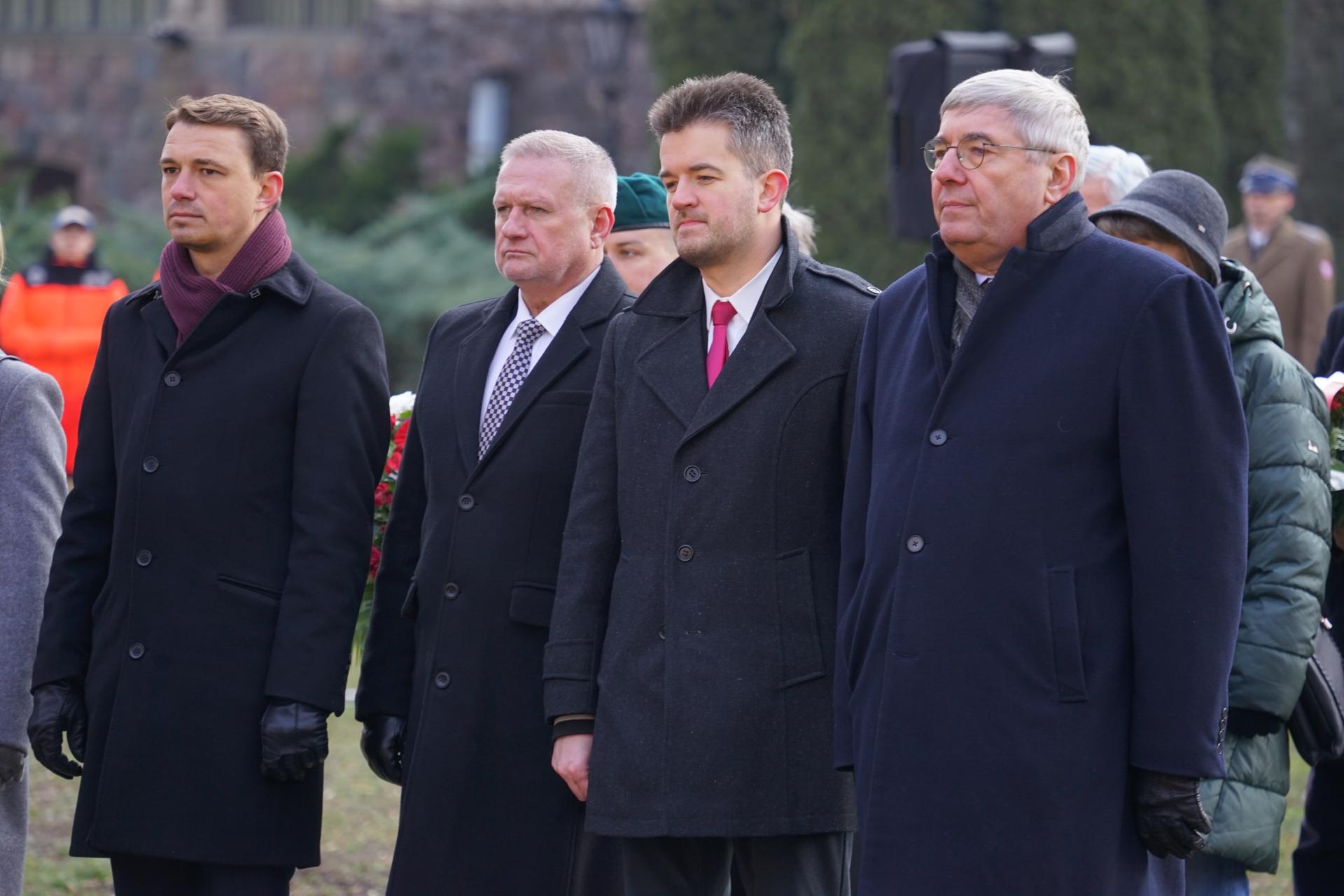 85. rocznica masowej zsyłki Polaków na Syberię. Uroczystości w Poznaniu - zobacz więcej